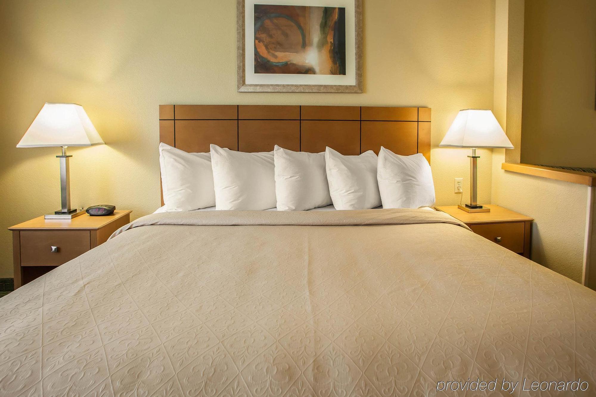 Quality Inn Near I-72 And Hwy 51 Forsyth Eksteriør bilde