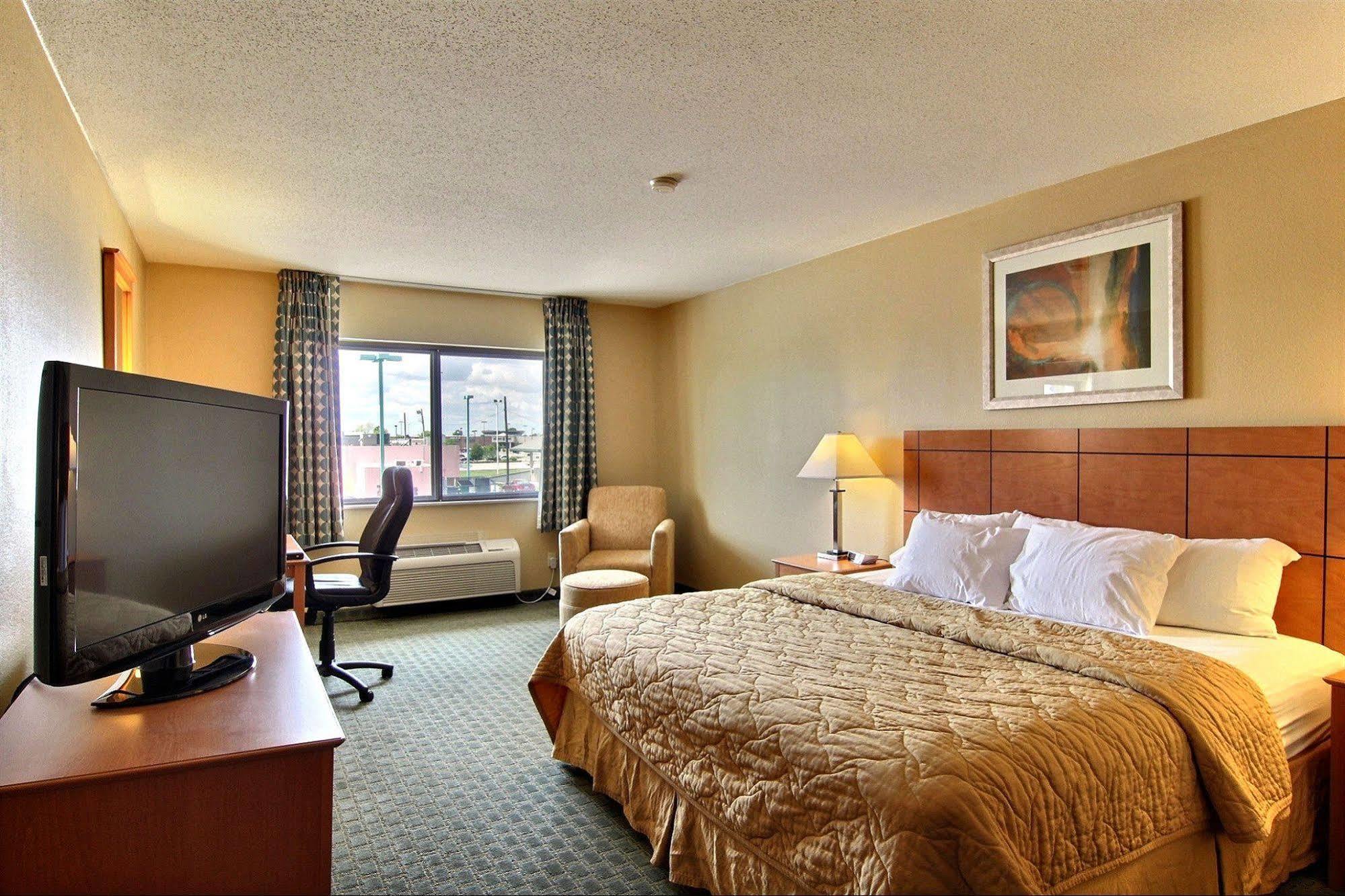 Quality Inn Near I-72 And Hwy 51 Forsyth Eksteriør bilde